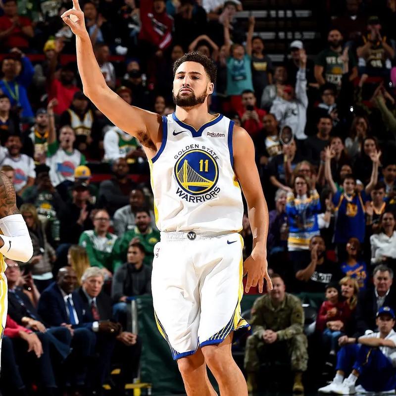 这套阵型就是为他们量身打造的（这套阵型正是为他们而生）