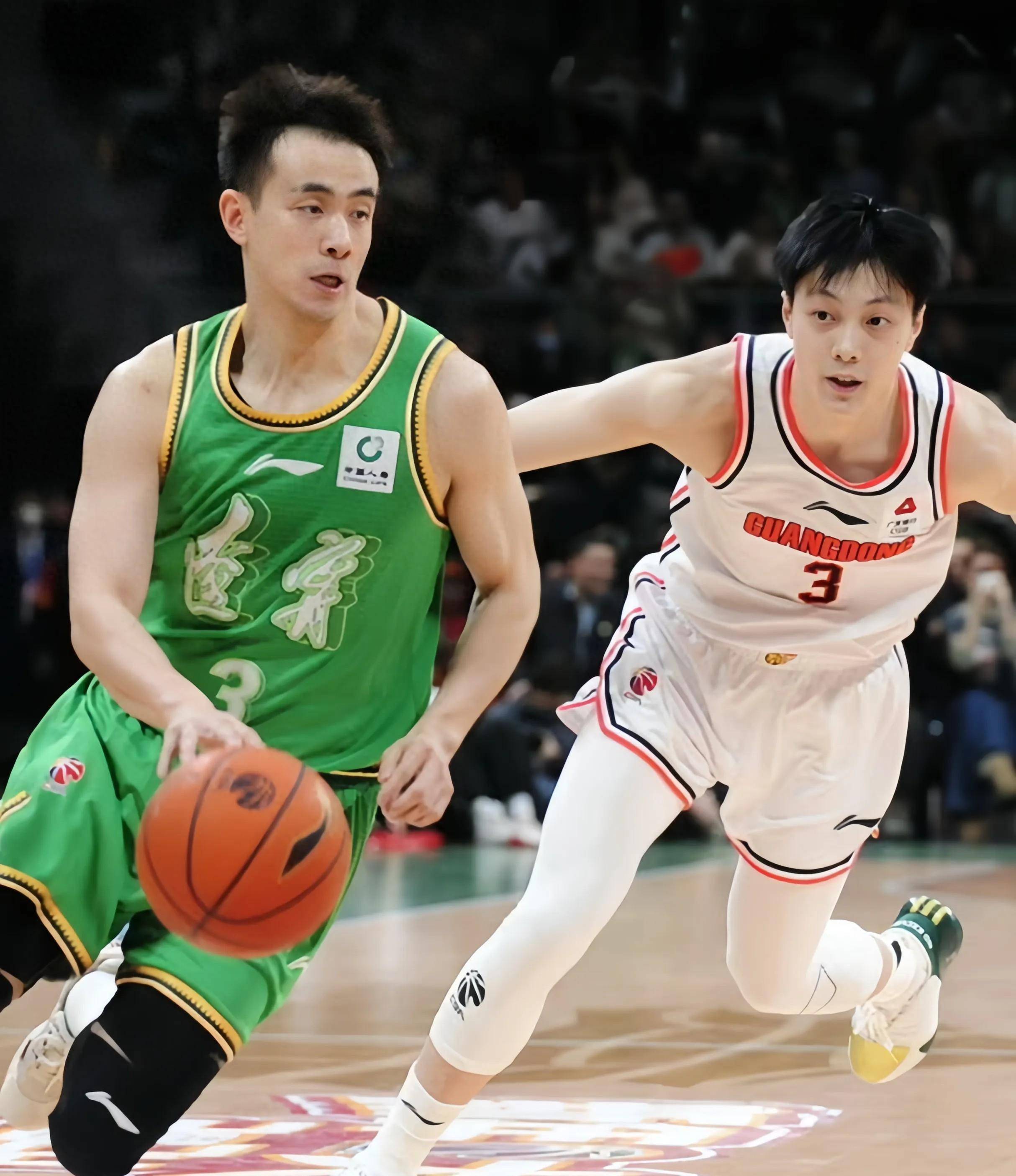 官方：皮奥-埃斯波西托荣获2025年金童奖最佳意大利年轻球员（官宣：皮奥-埃斯波西托当选2025金童奖意大利最佳新星）