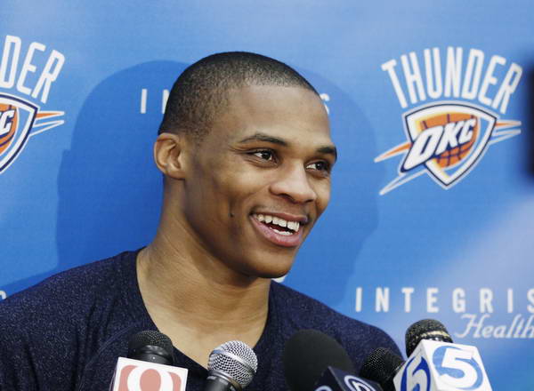 门将扑出点球，粉碎对手反扑希望（神勇门将拒点，扼杀对手翻盘希望）