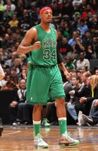 复古？多特球迷提议将球队队徽换回上世纪曾使用过的经典风格（多特球迷建议球队恢复上世纪经典队徽）